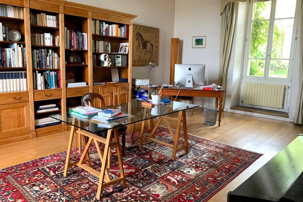 Beautiful Country House Located 50Min From Paris Eiffel Tour - Demeure D'Exception A 50Min De Paris Tour Eiffel Hodent المظهر الخارجي الصورة