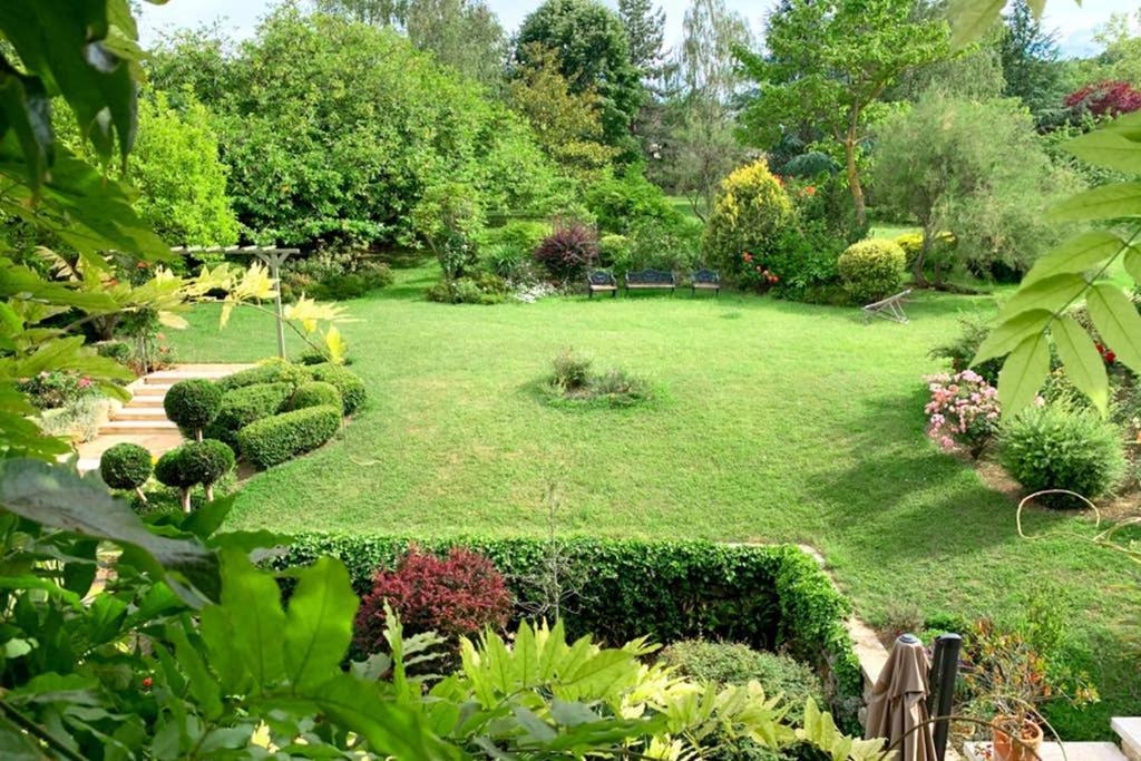 Beautiful Country House Located 50Min From Paris Eiffel Tour - Demeure D'Exception A 50Min De Paris Tour Eiffel Hodent المظهر الخارجي الصورة