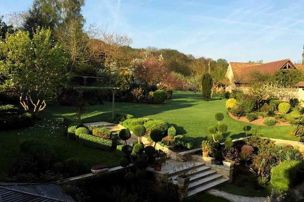 Beautiful Country House Located 50Min From Paris Eiffel Tour - Demeure D'Exception A 50Min De Paris Tour Eiffel Hodent المظهر الخارجي الصورة